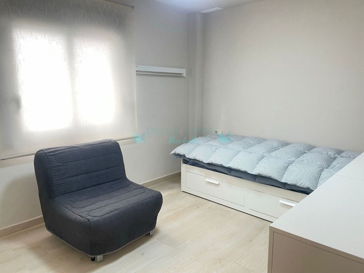 Apartamento en venta en Estepona