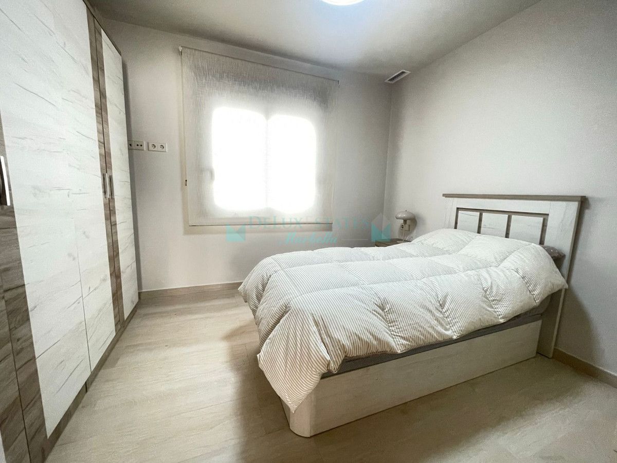 Apartamento en venta en Estepona