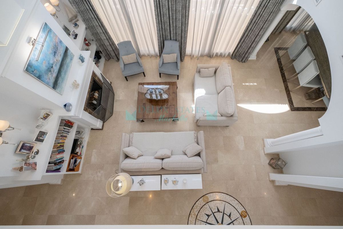 Villa en alquiler en Elviria, Marbella Este