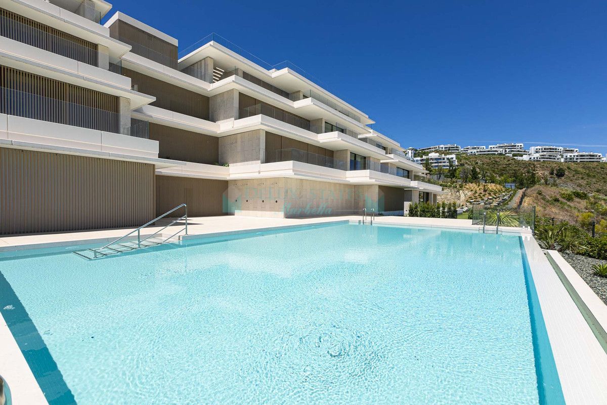 Apartment for sale in Benahavis