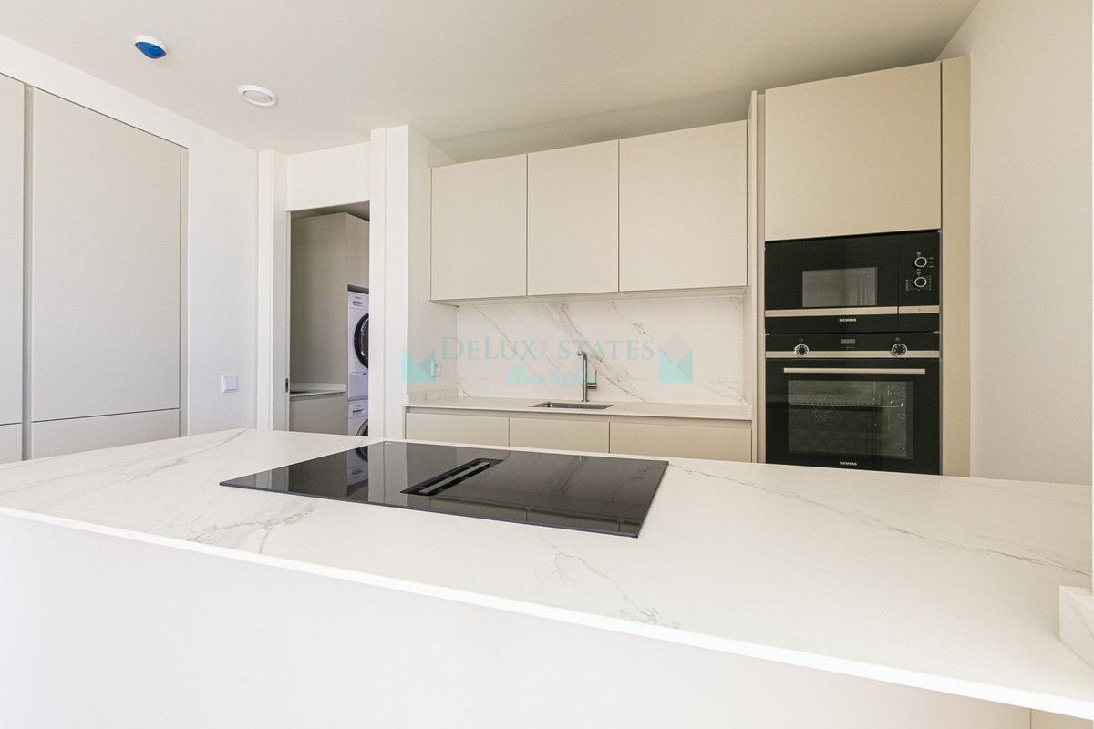 Apartment for sale in Benahavis