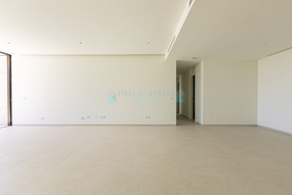 Apartment for sale in Benahavis