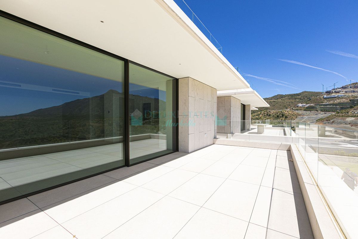 Apartment for sale in Benahavis