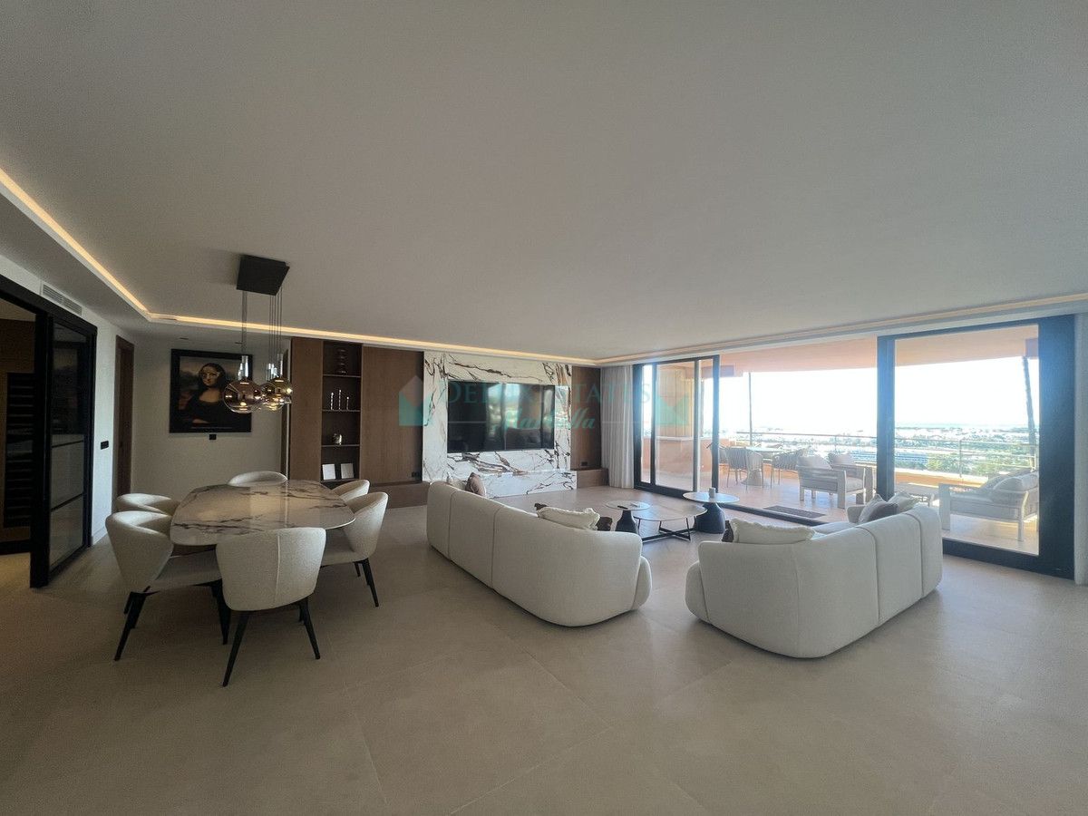 Apartamento en venta en Nueva Andalucia