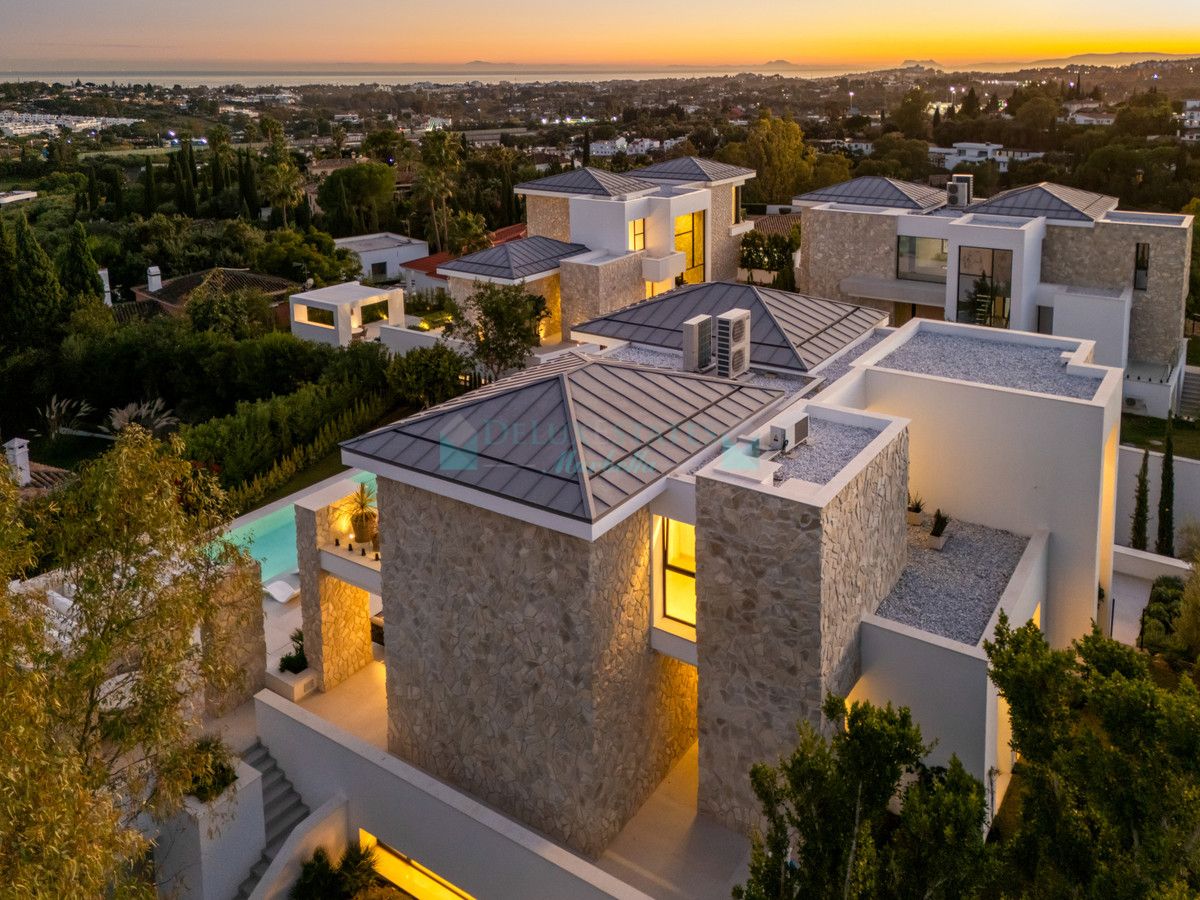Villa en venta en Benahavis