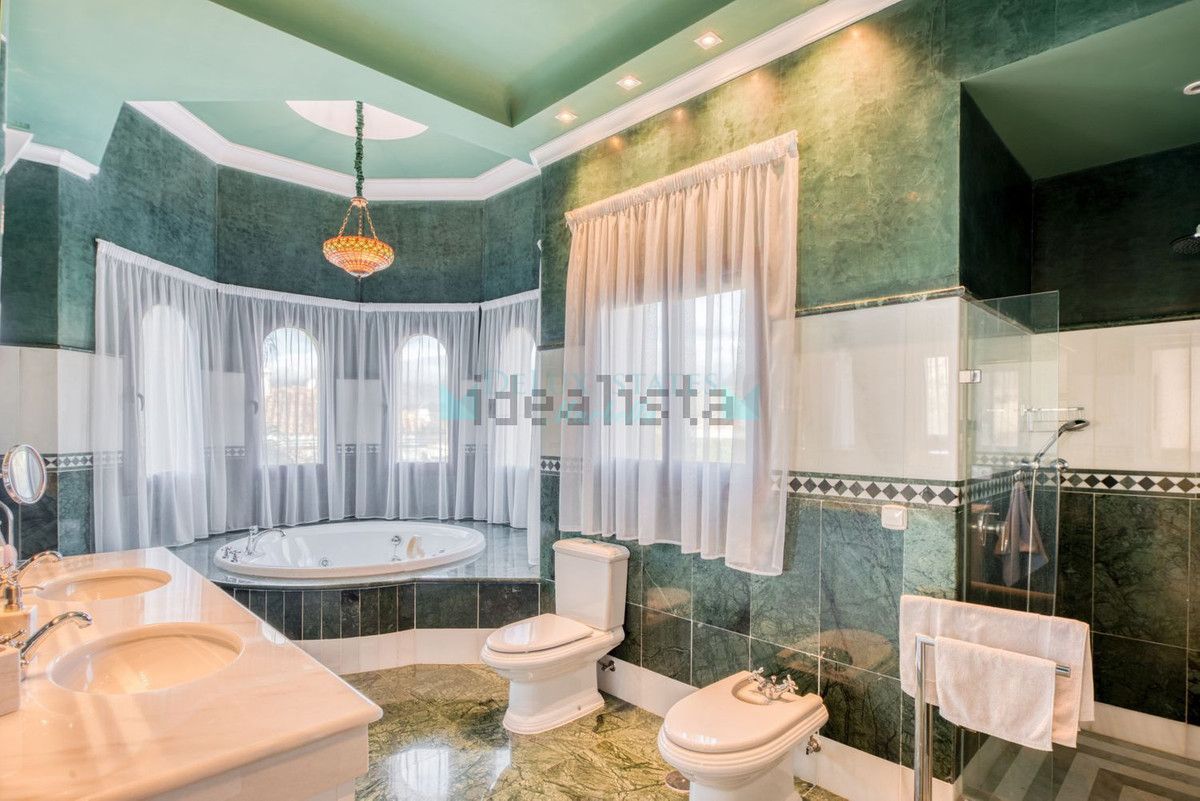 Villa for rent in Los Flamingos, Benahavis