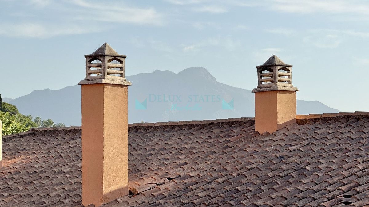 Apartment for sale in Benahavis