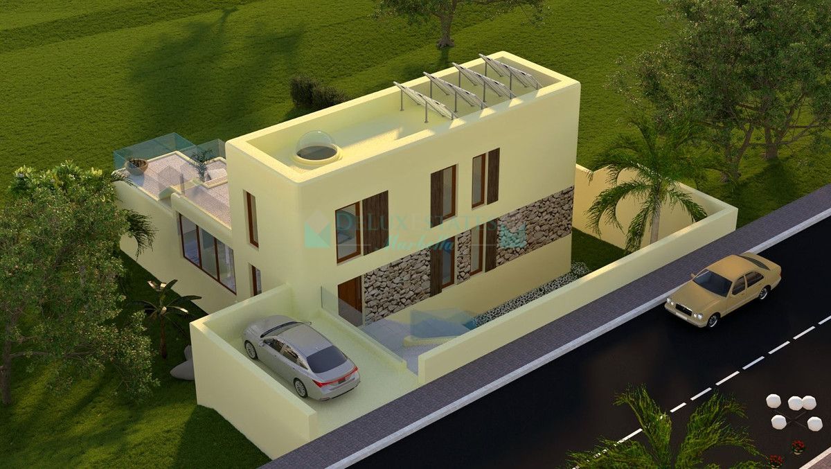 Villa for sale in Estepona