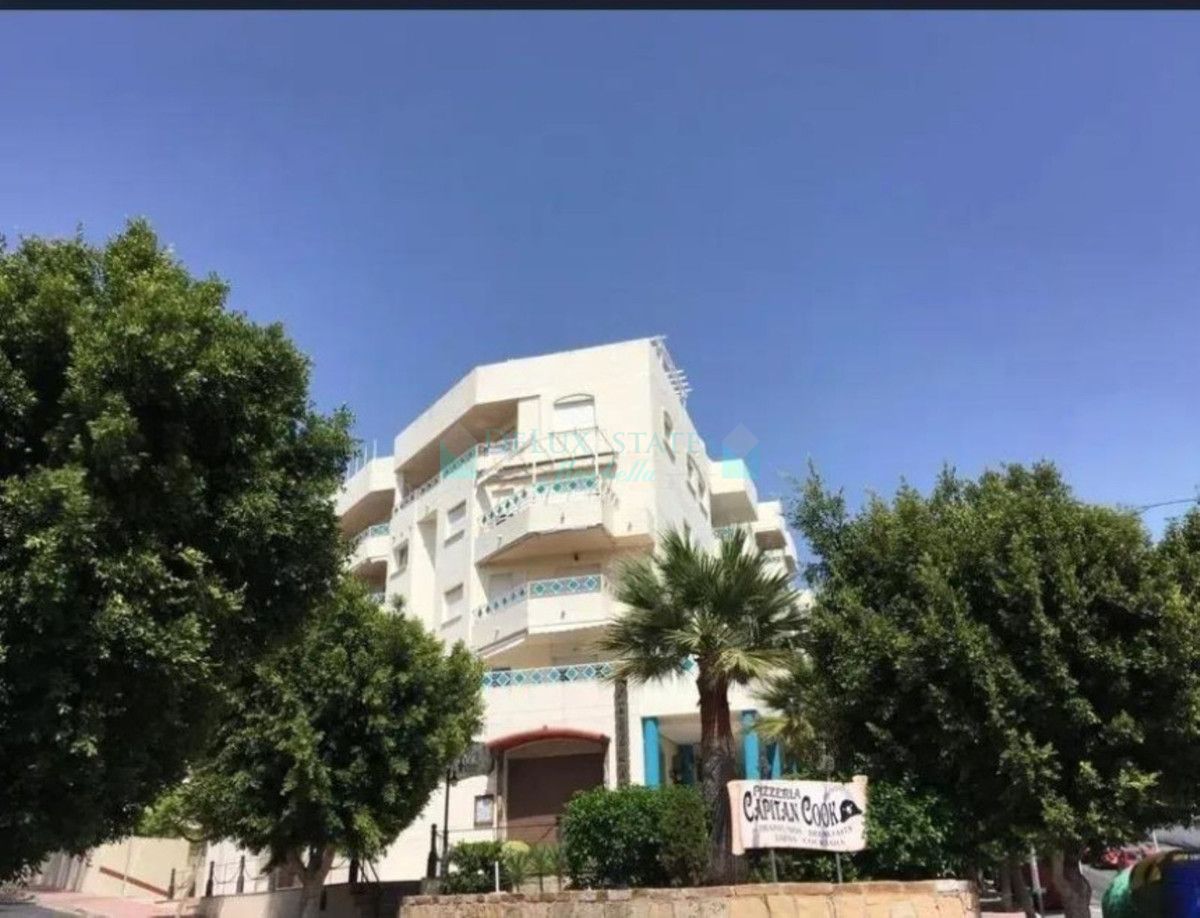 Apartamento en venta en El Rosario, Marbella Este