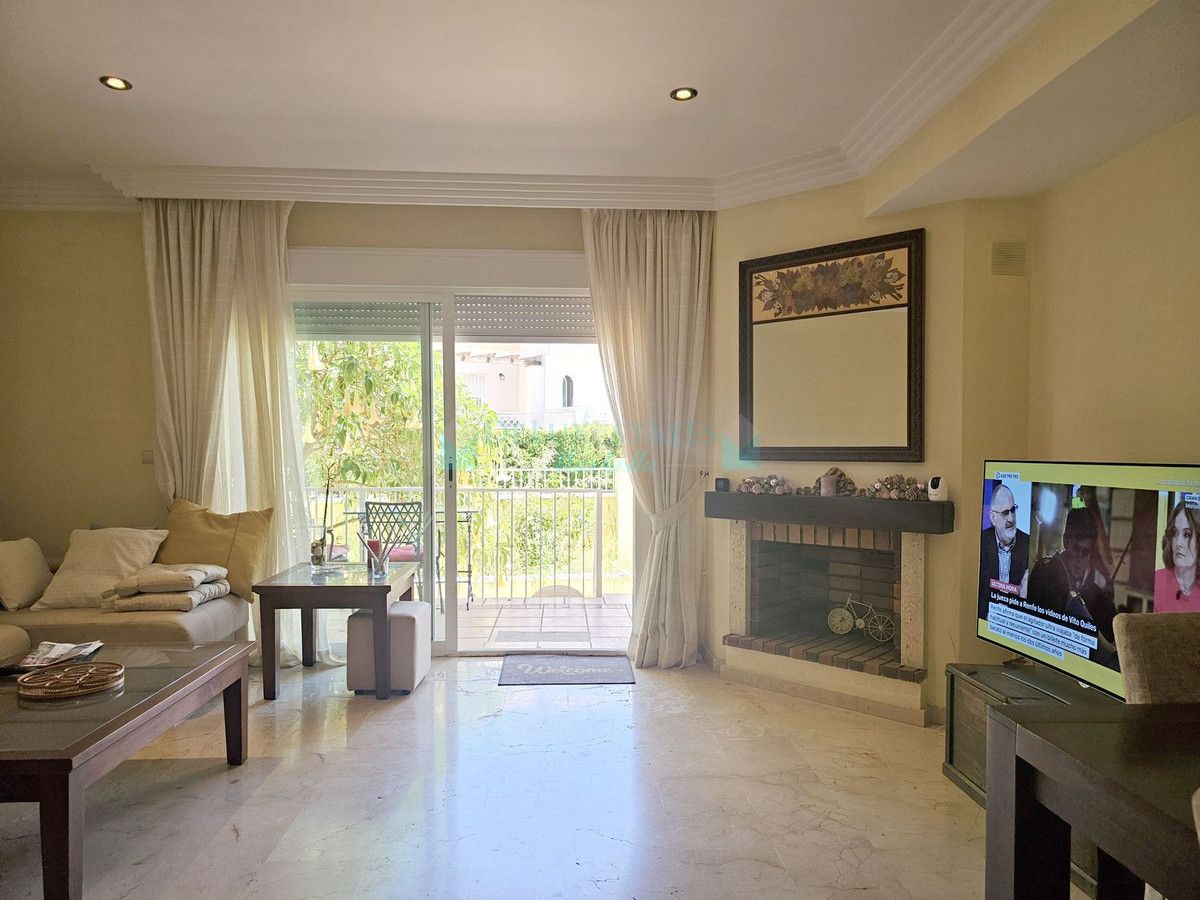 Town House for sale in El Rosario, Marbella East