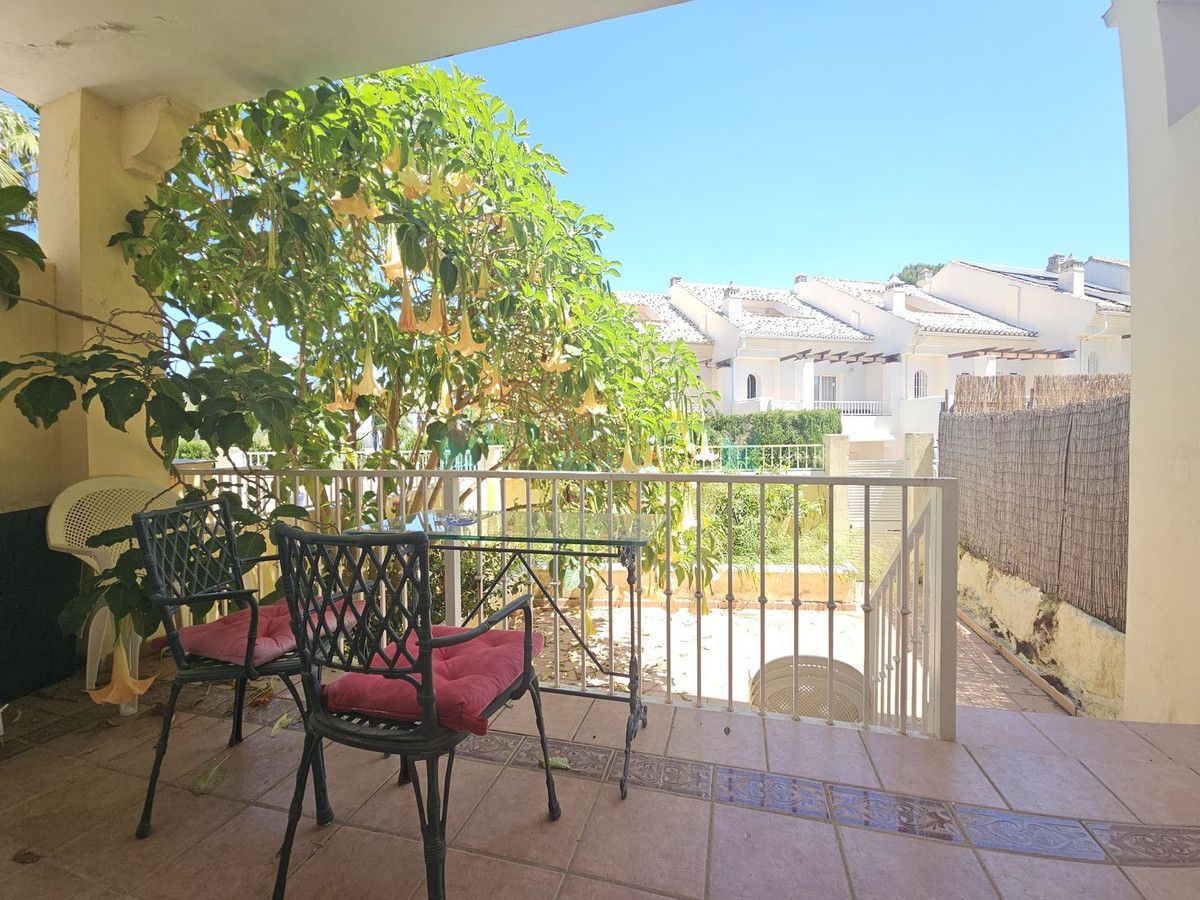 Town House for sale in El Rosario, Marbella East