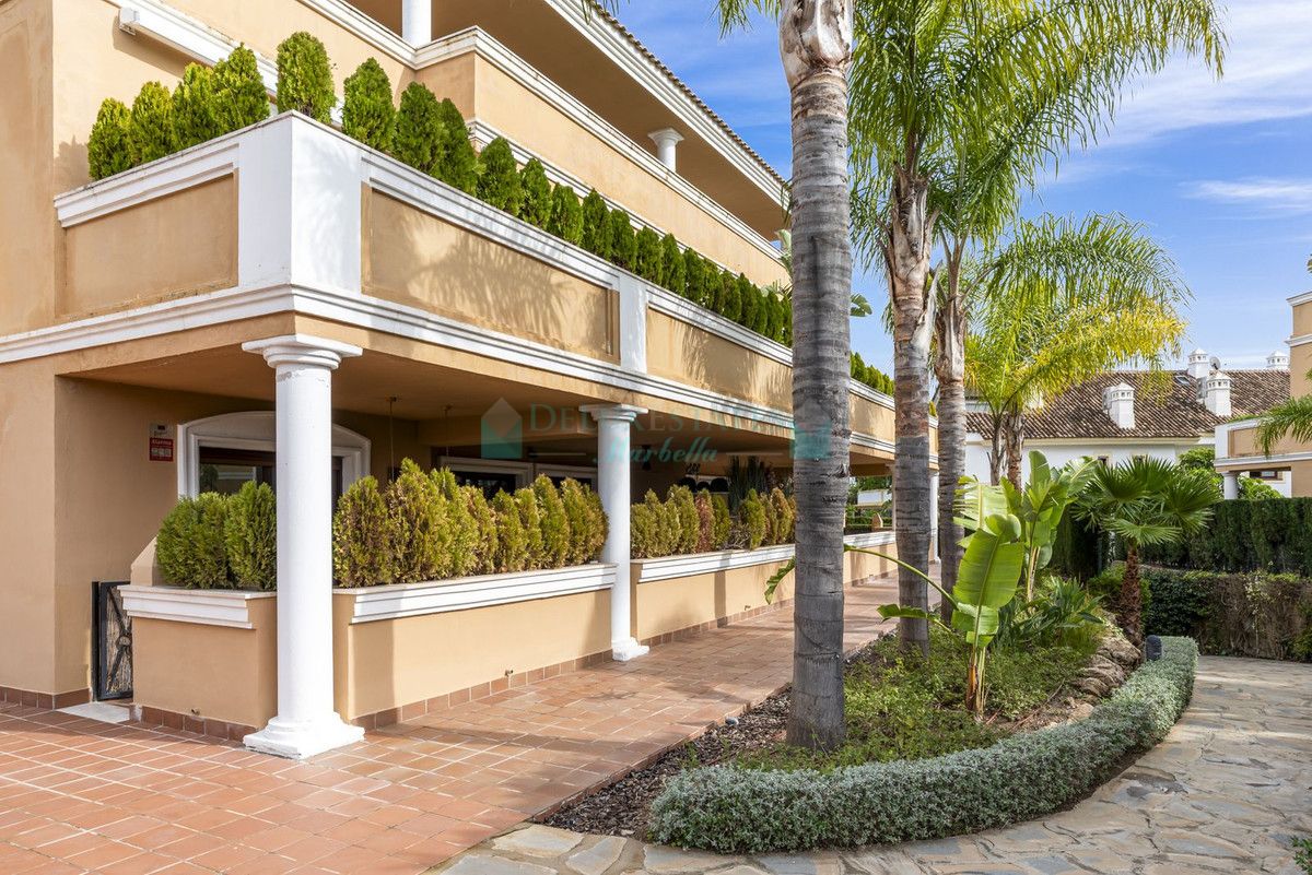 Ground Floor Apartment for sale in Marbella Golden Mile