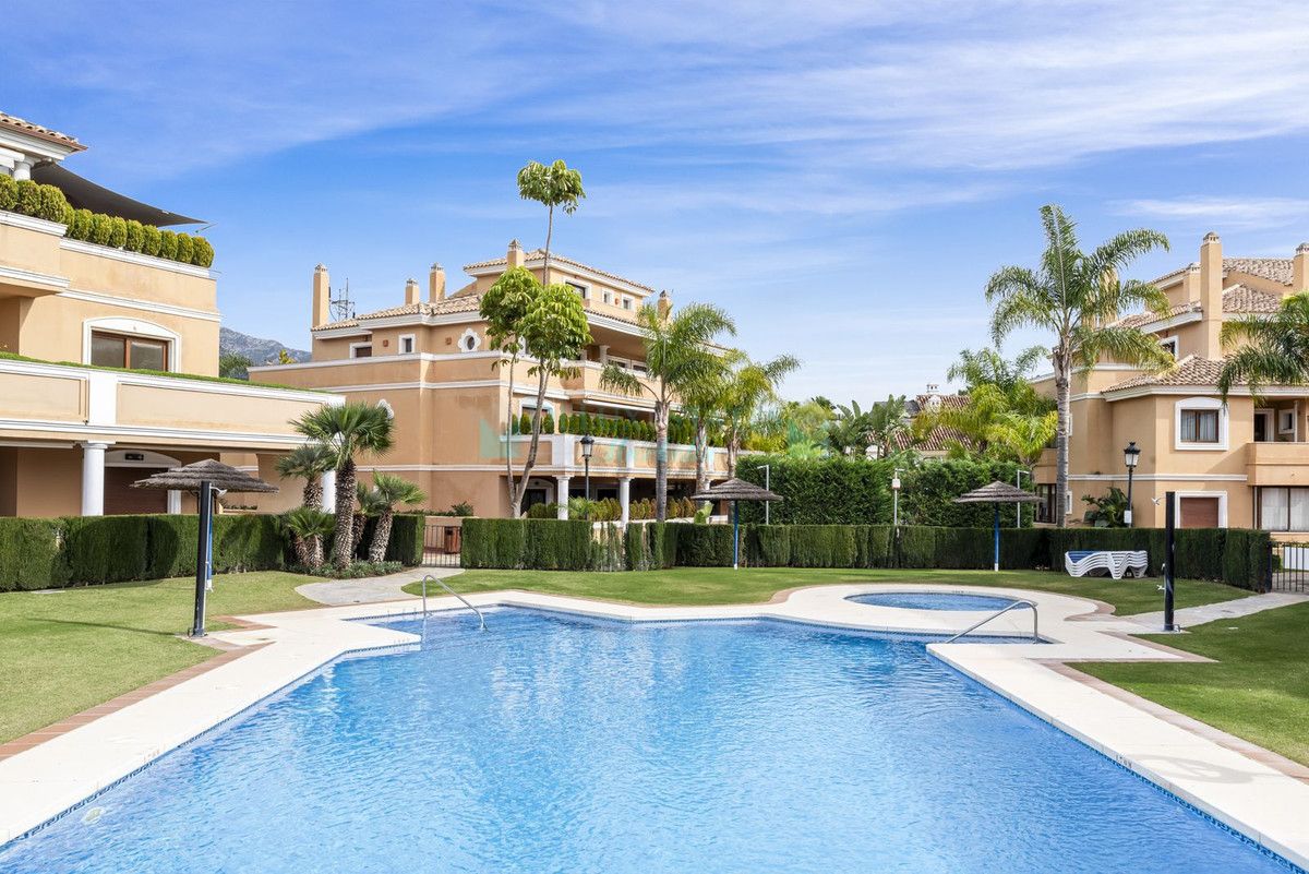 Ground Floor Apartment for sale in Marbella Golden Mile