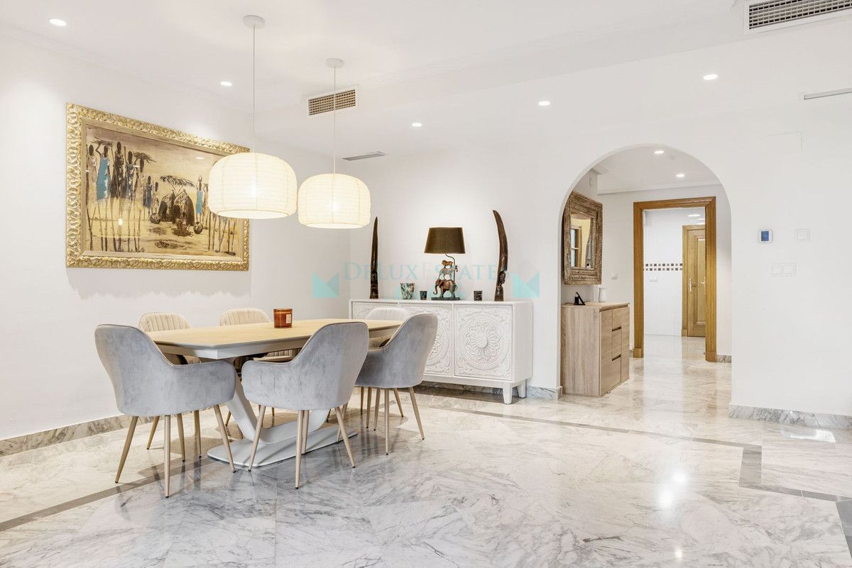 Ground Floor Apartment for sale in Marbella Golden Mile