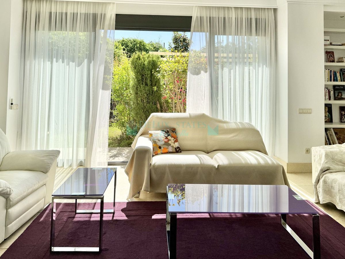 Ground Floor Apartment for sale in Los Altos de los Monteros, Marbella East