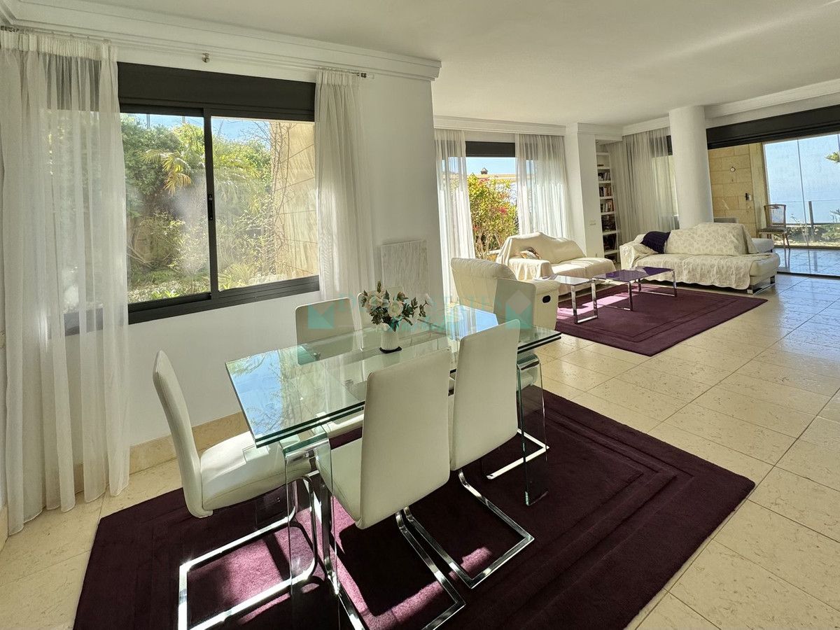 Ground Floor Apartment for sale in Los Altos de los Monteros, Marbella East