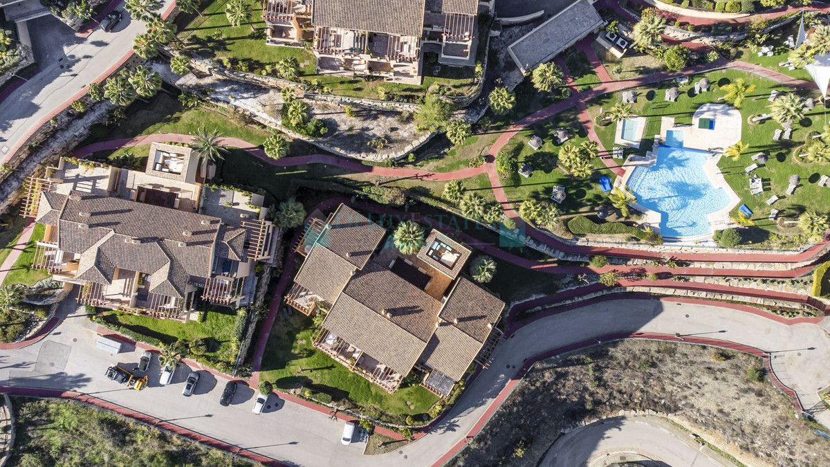 Ground Floor Apartment for sale in Benahavis