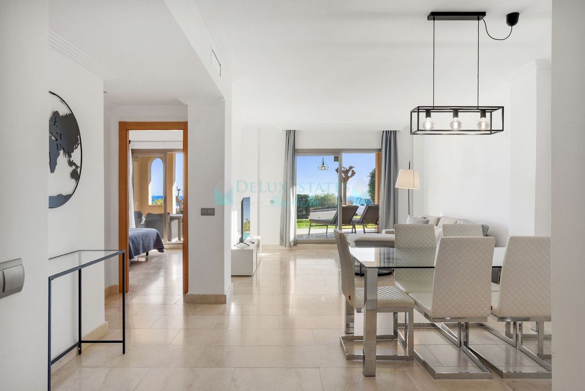 Ground Floor Apartment for sale in Benahavis