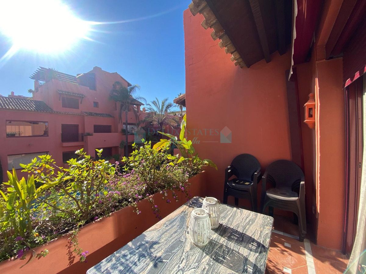 Apartment for sale in Elviria, Marbella East