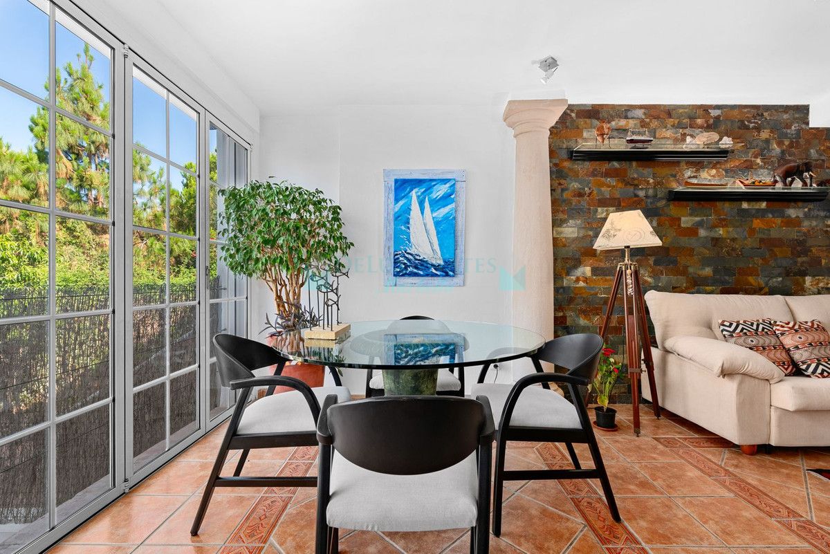 Town House for sale in Estepona