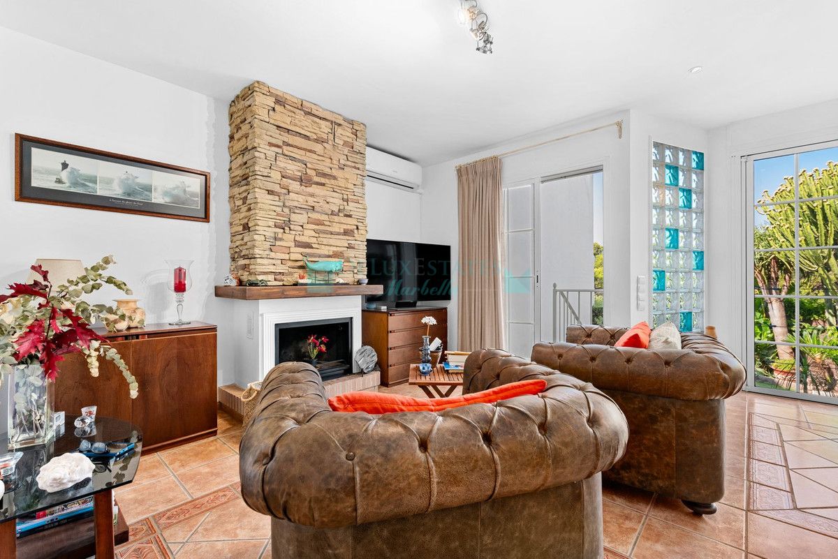 Town House for sale in Estepona