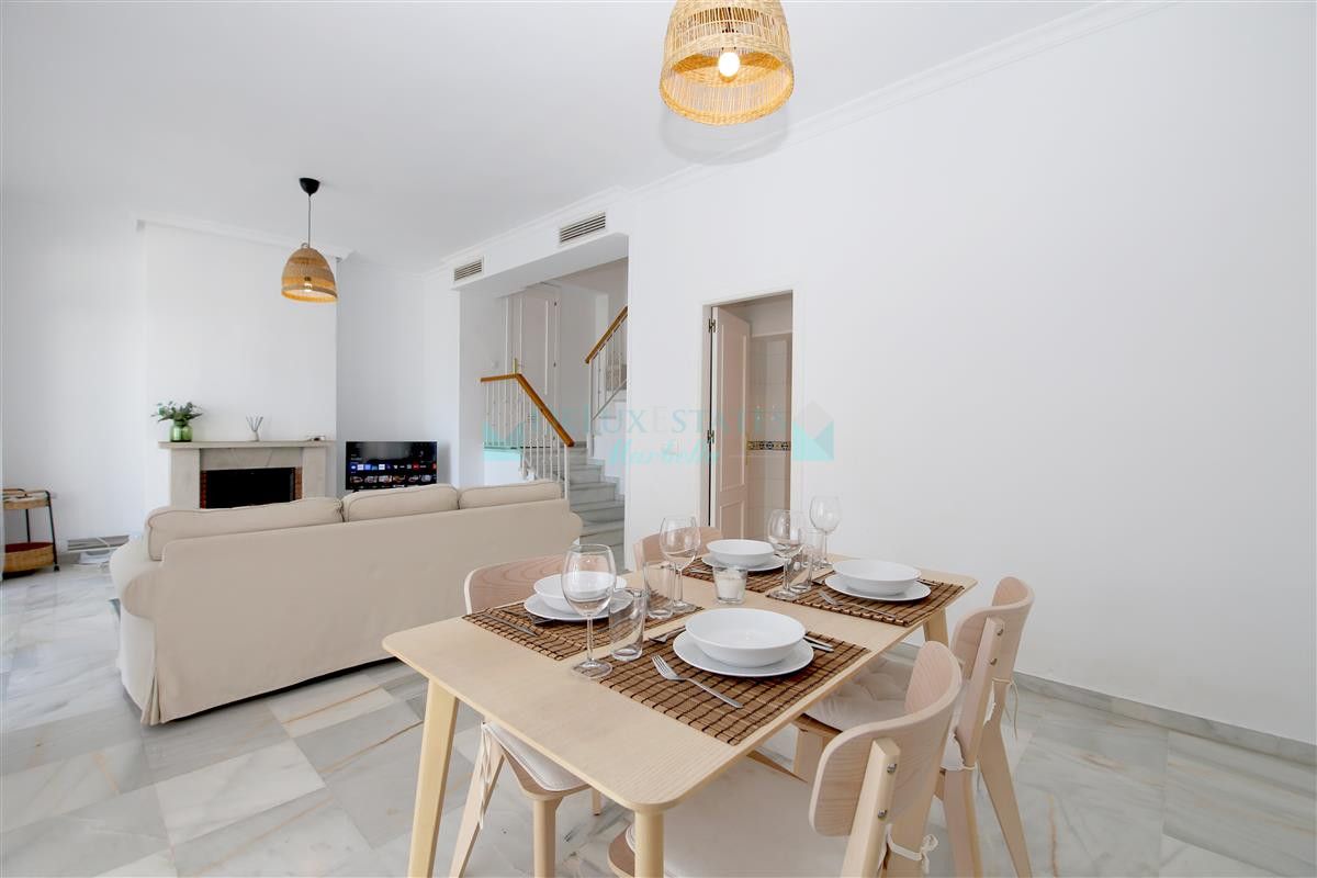 Town House for rent in Estepona