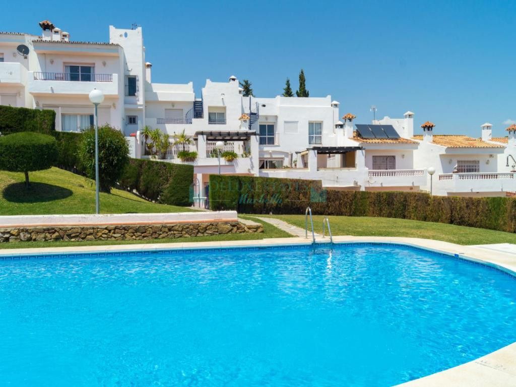 Town House for rent in Estepona
