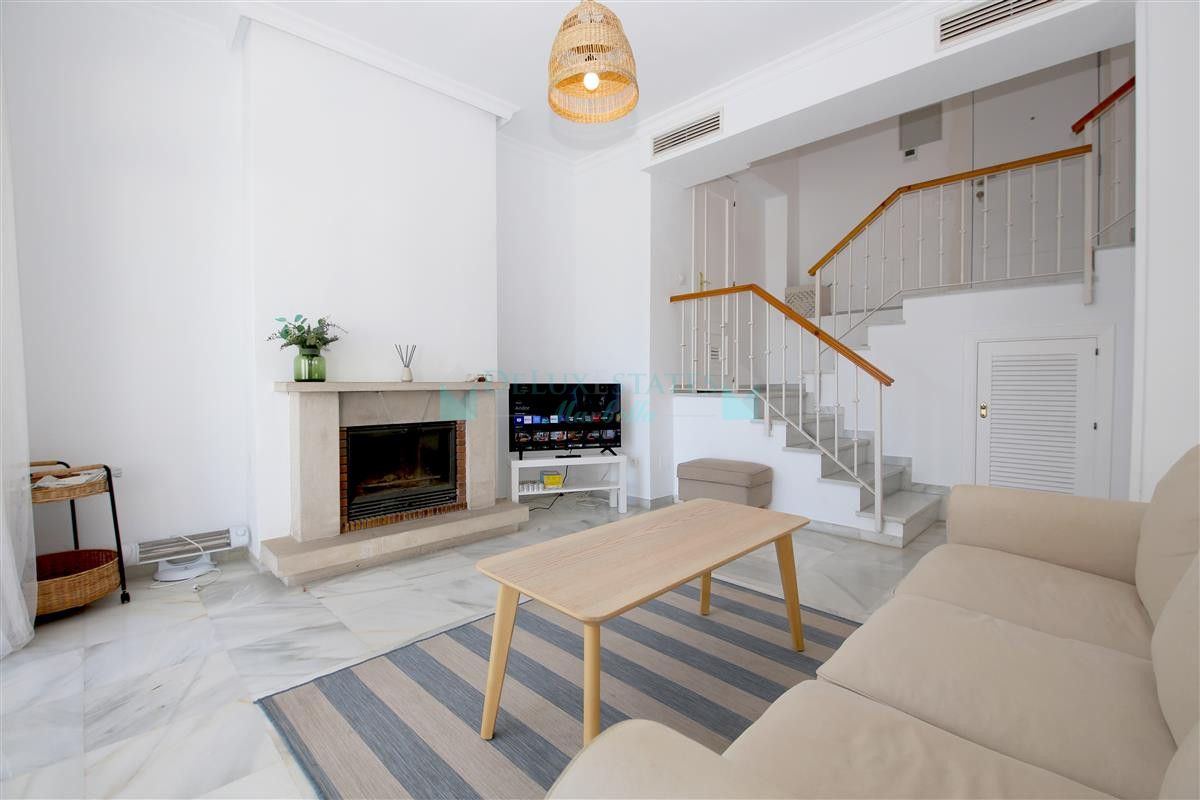 Town House for rent in Estepona
