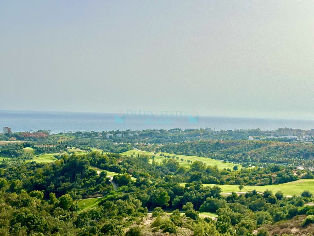 Penthouse for sale in El Rosario, Marbella East