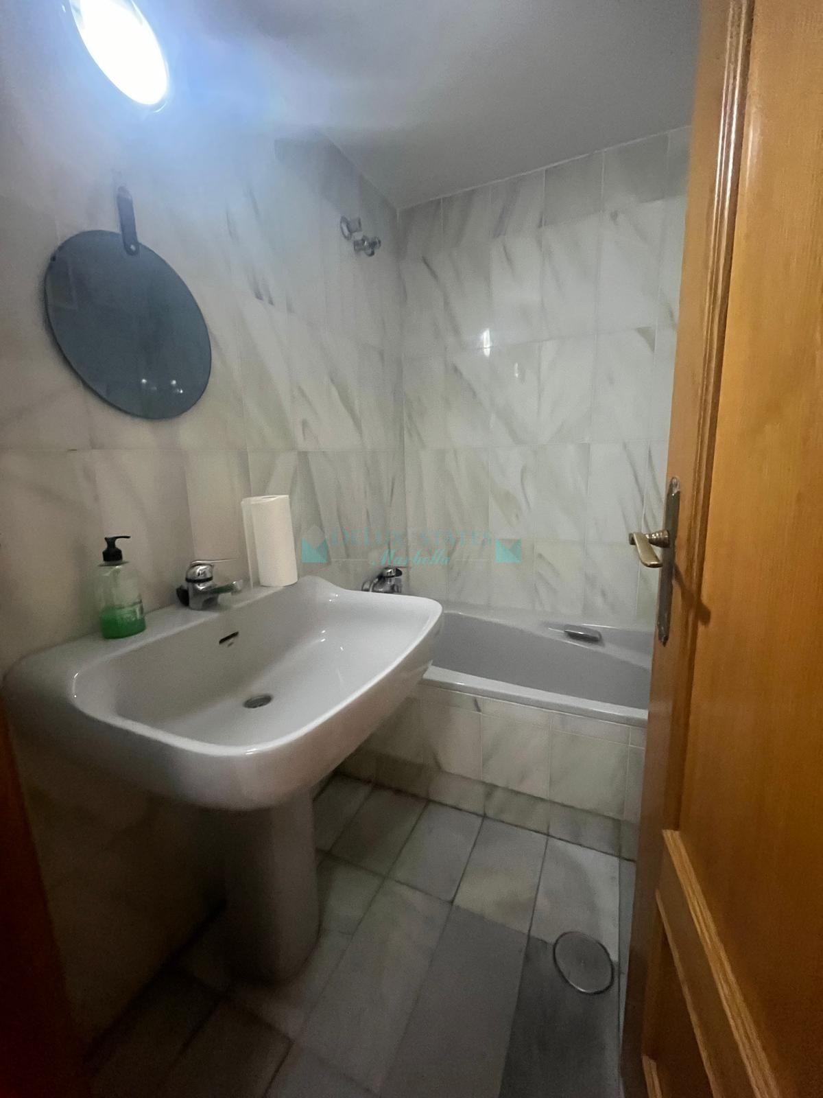 Apartment for sale in Estepona