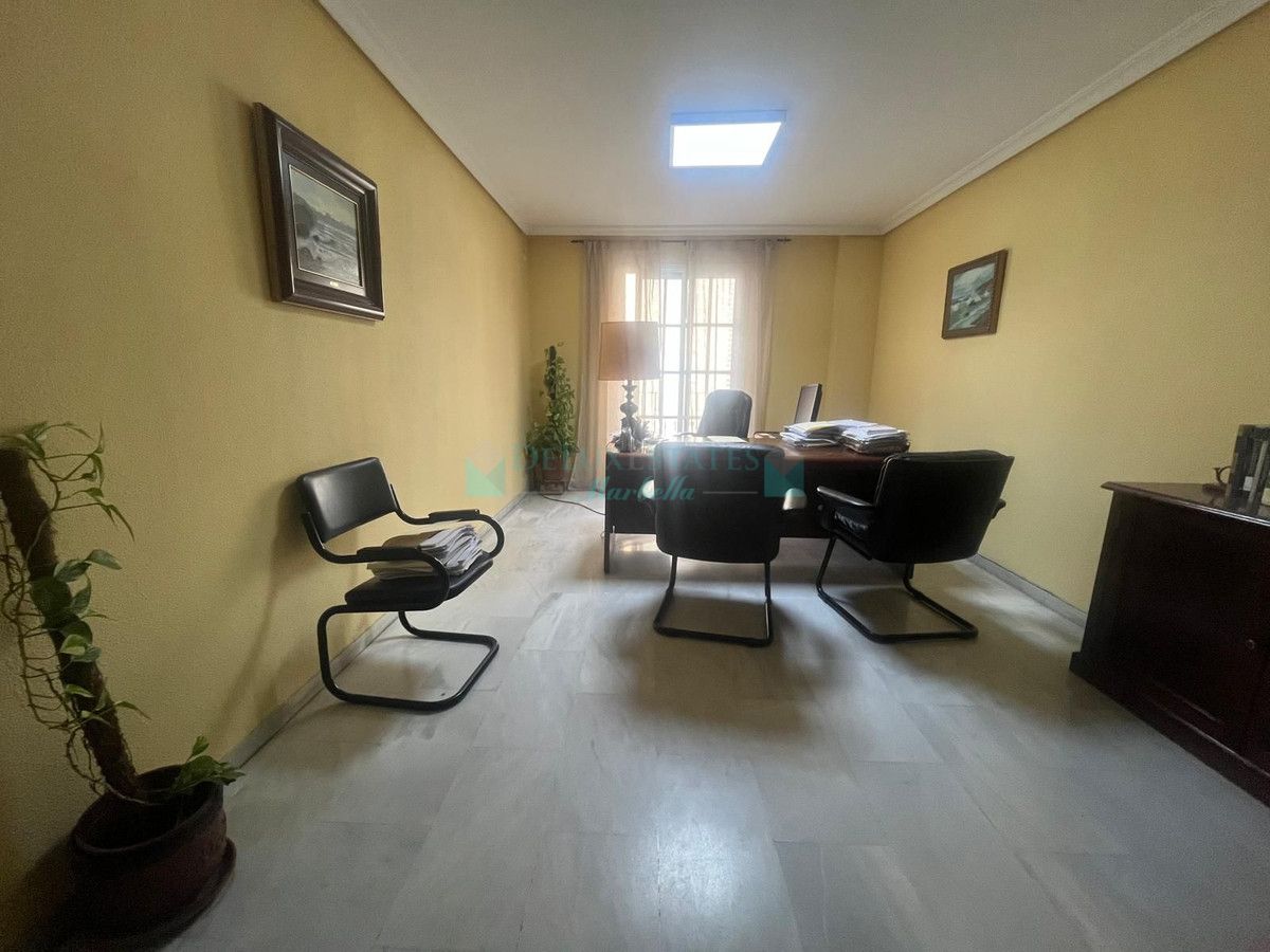 Apartment for sale in Estepona