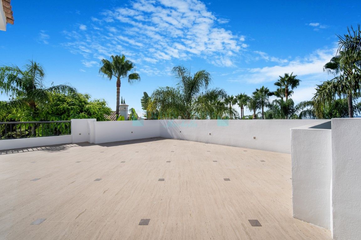 Villa for sale in Marbella Golden Mile