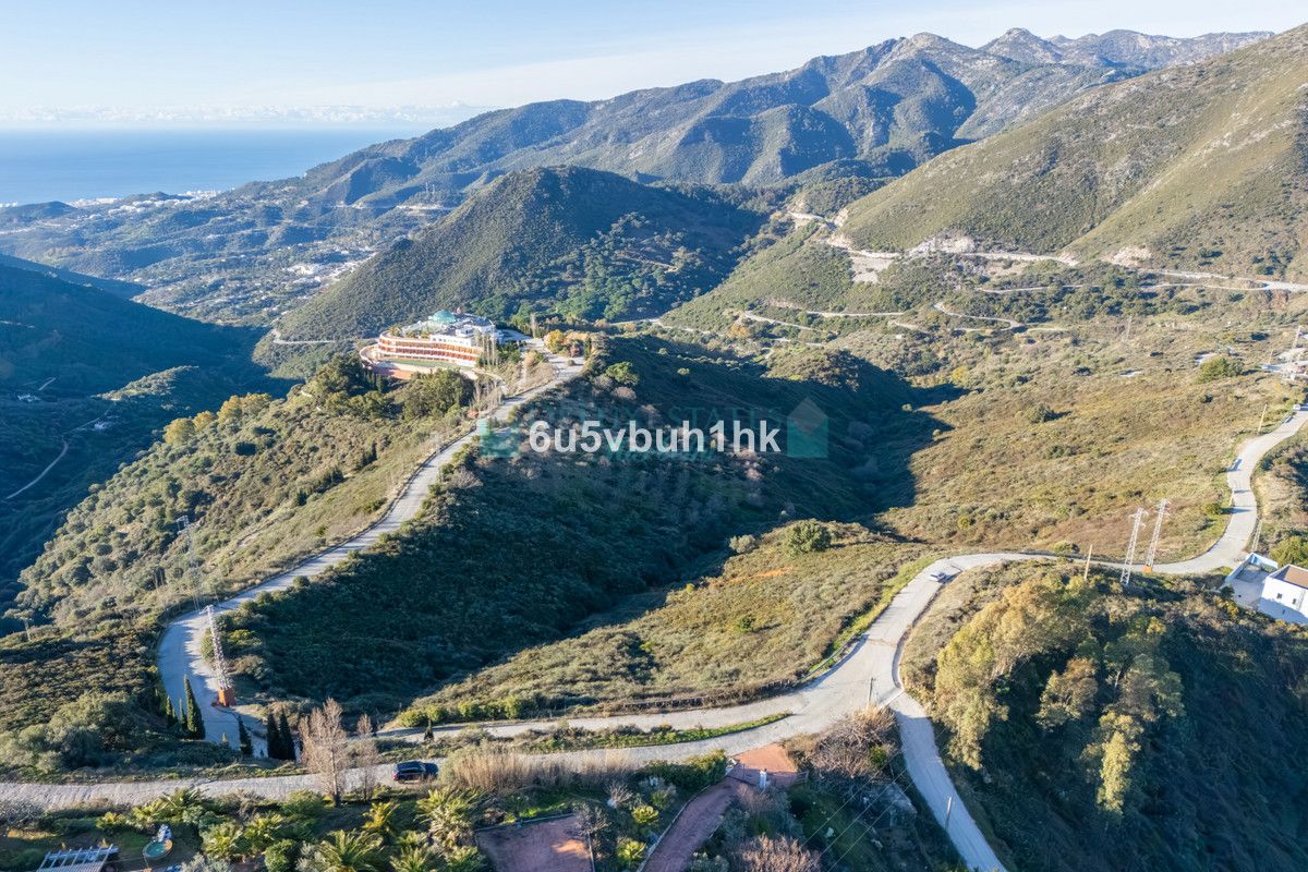 Plot for sale in Ojen