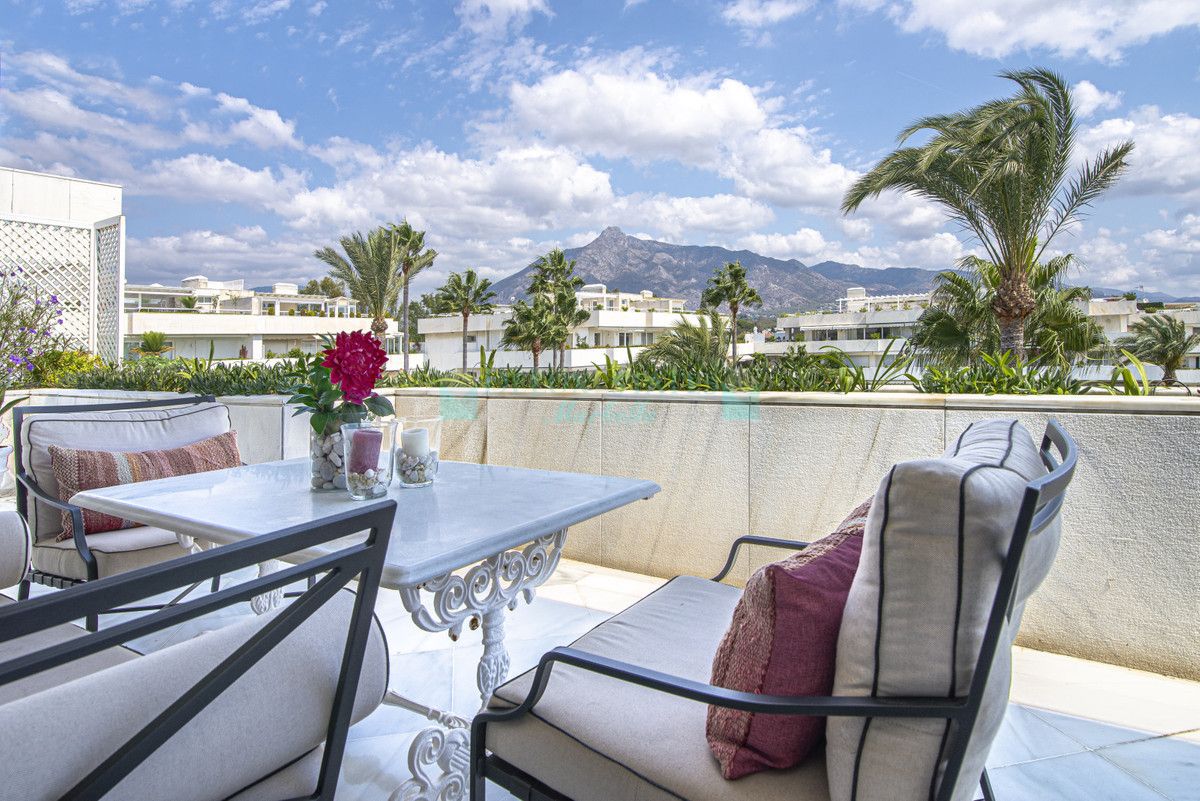 Penthouse for sale in Marbella - Puerto Banus