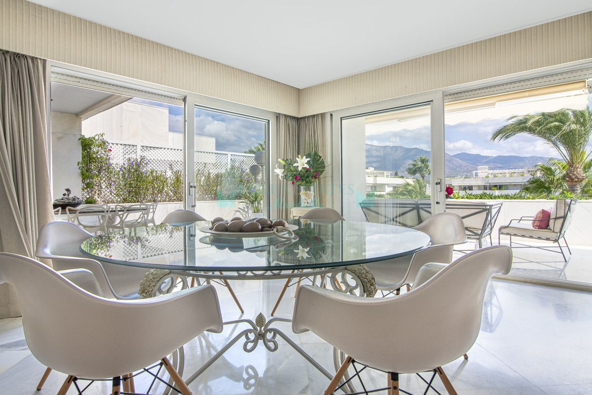 Penthouse for sale in Marbella - Puerto Banus