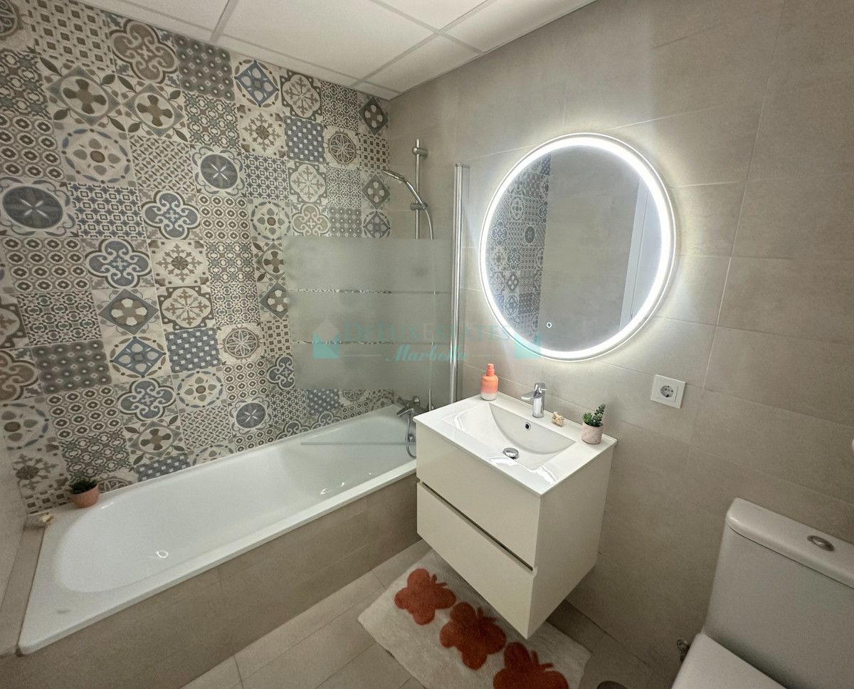 Penthouse for sale in Estepona