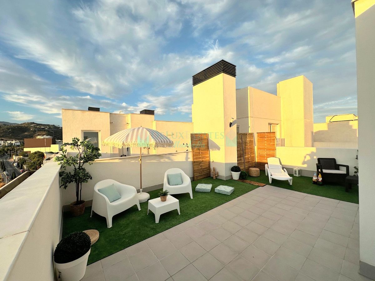 Penthouse for sale in Estepona