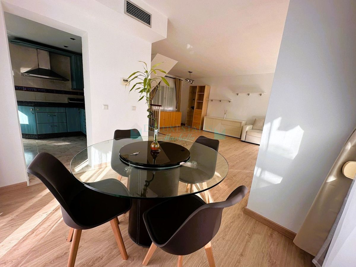 Villa for rent in Nueva Andalucia