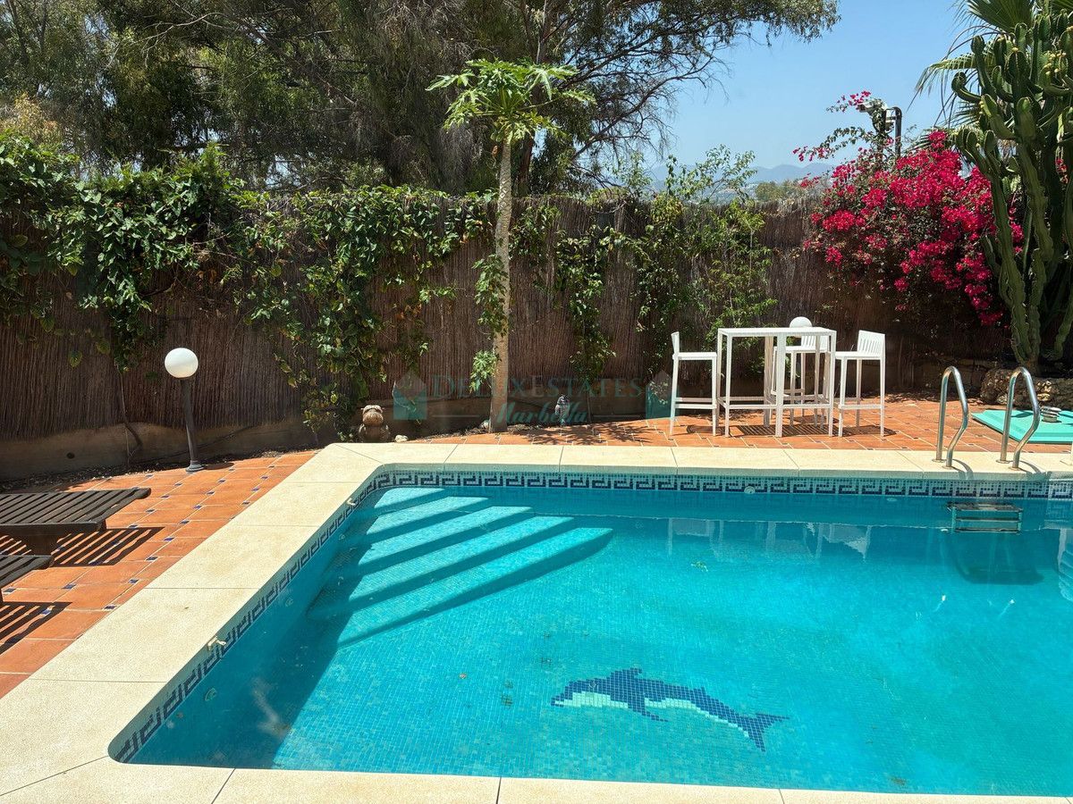 Villa for rent in Nueva Andalucia