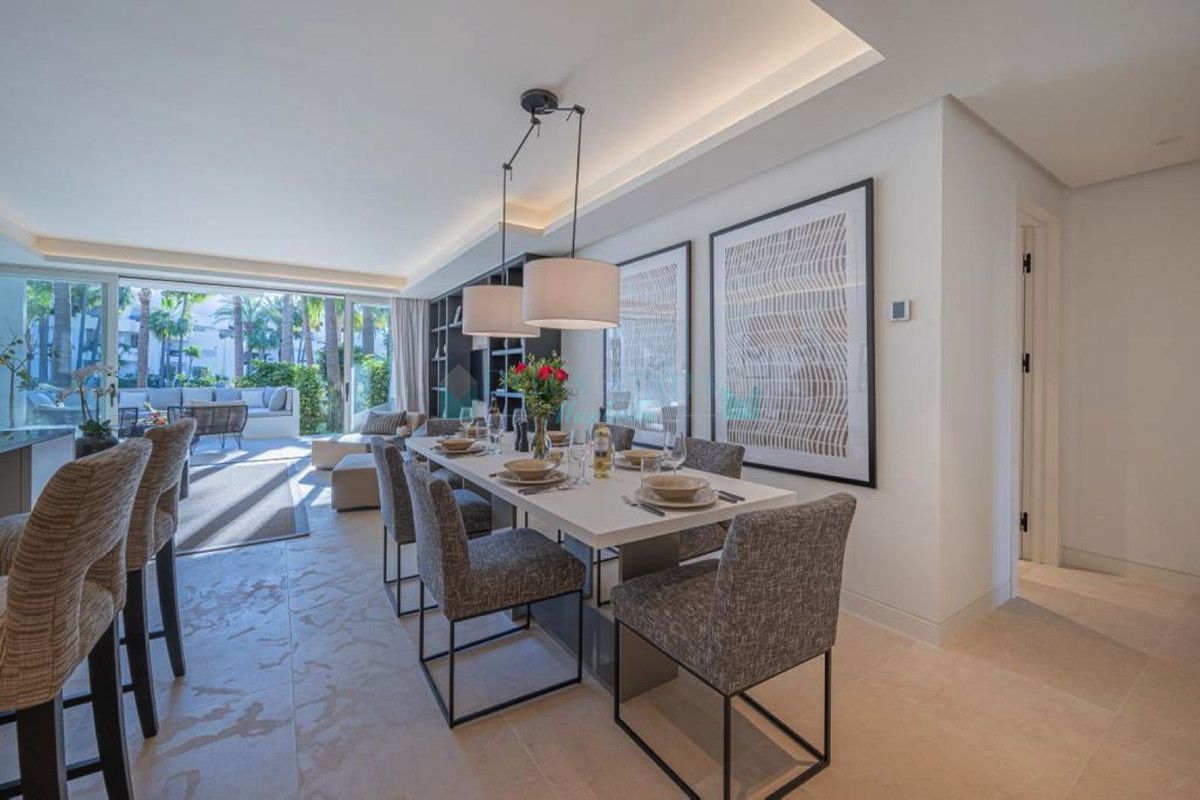 Ground Floor Apartment for sale in Marbella Golden Mile