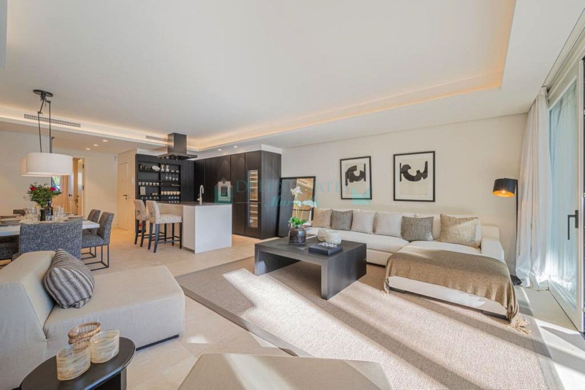 Ground Floor Apartment for sale in Marbella Golden Mile