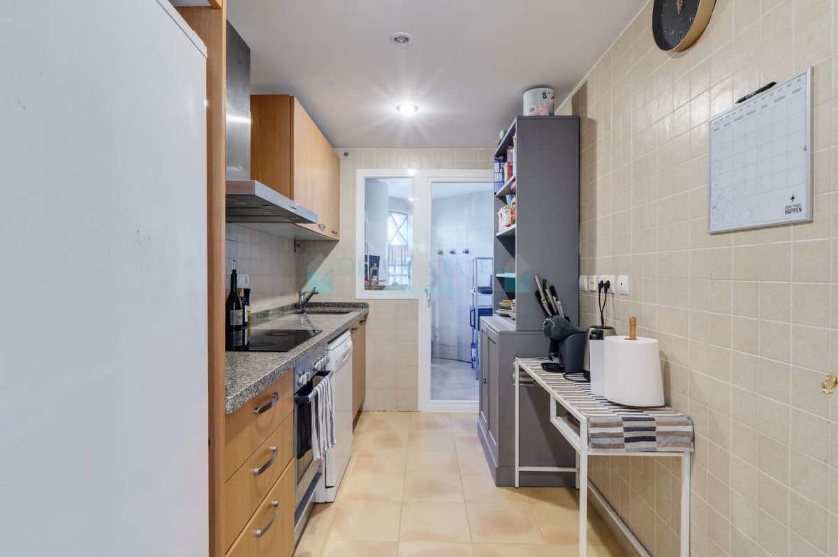 Apartment for sale in Los Arqueros, Benahavis