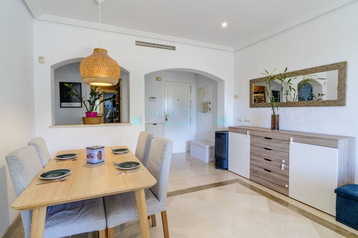Apartment for sale in Los Arqueros, Benahavis