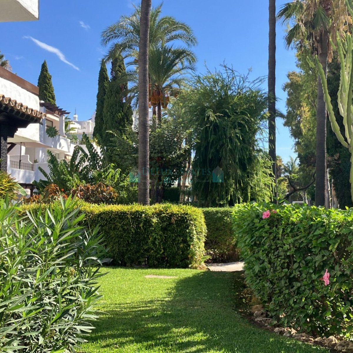 Ground Floor Apartment for sale in Marbella - Puerto Banus