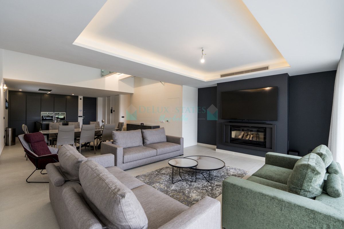 Semi Detached Villa for sale in Estepona