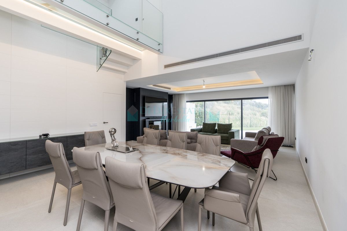 Semi Detached Villa for sale in Estepona