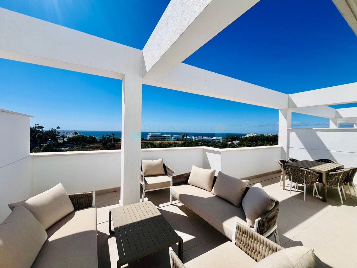 Penthouse for sale in Estepona