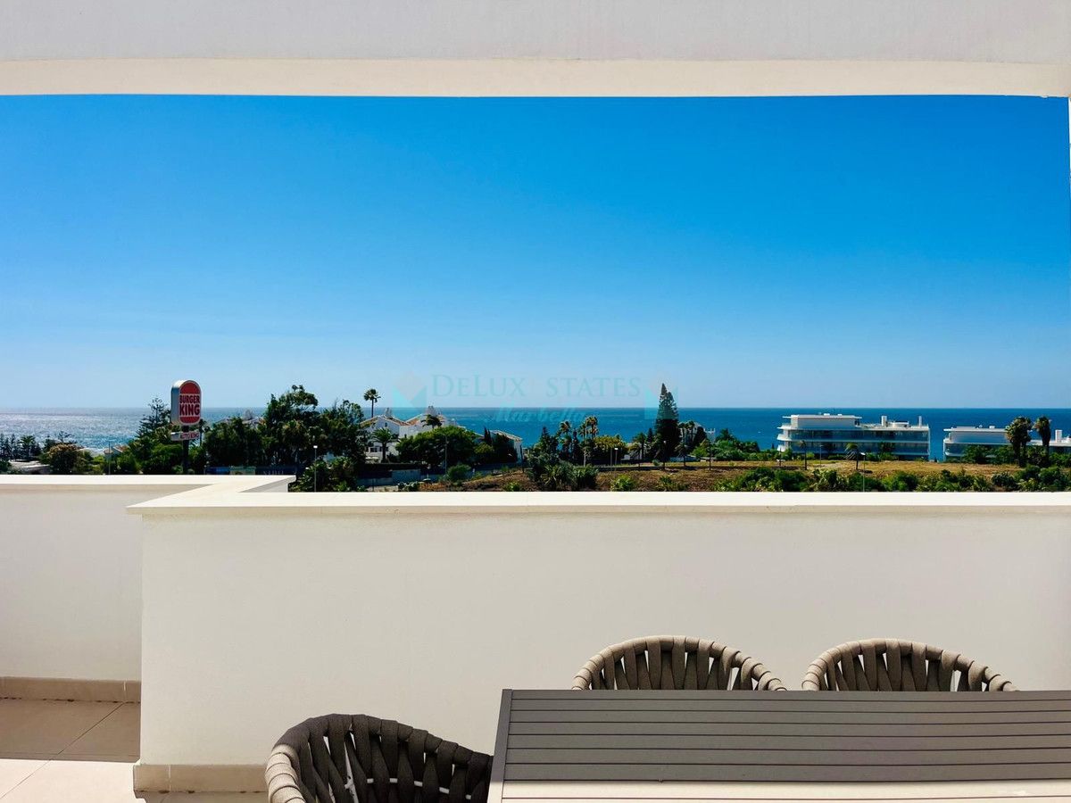 Penthouse for sale in Estepona