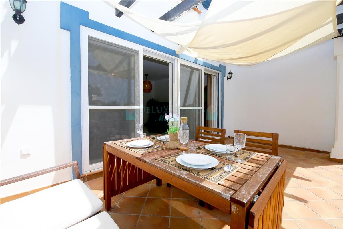 Town House for rent in Estepona