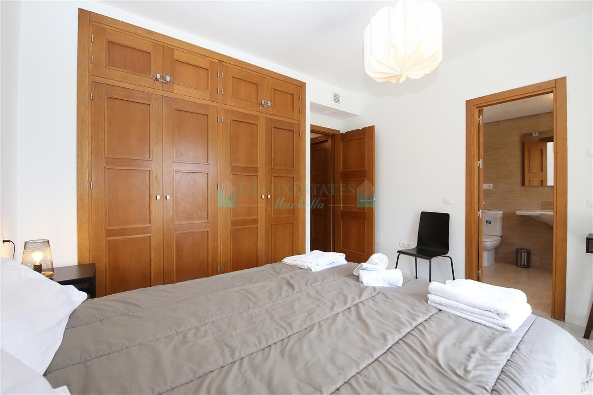 Town House for rent in Estepona